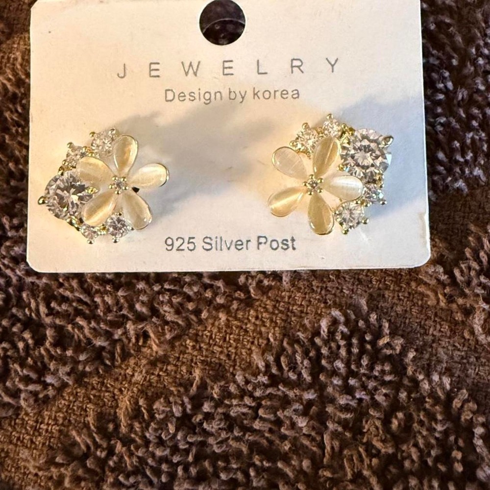 Brand New Floral Crystal Stud Earrings